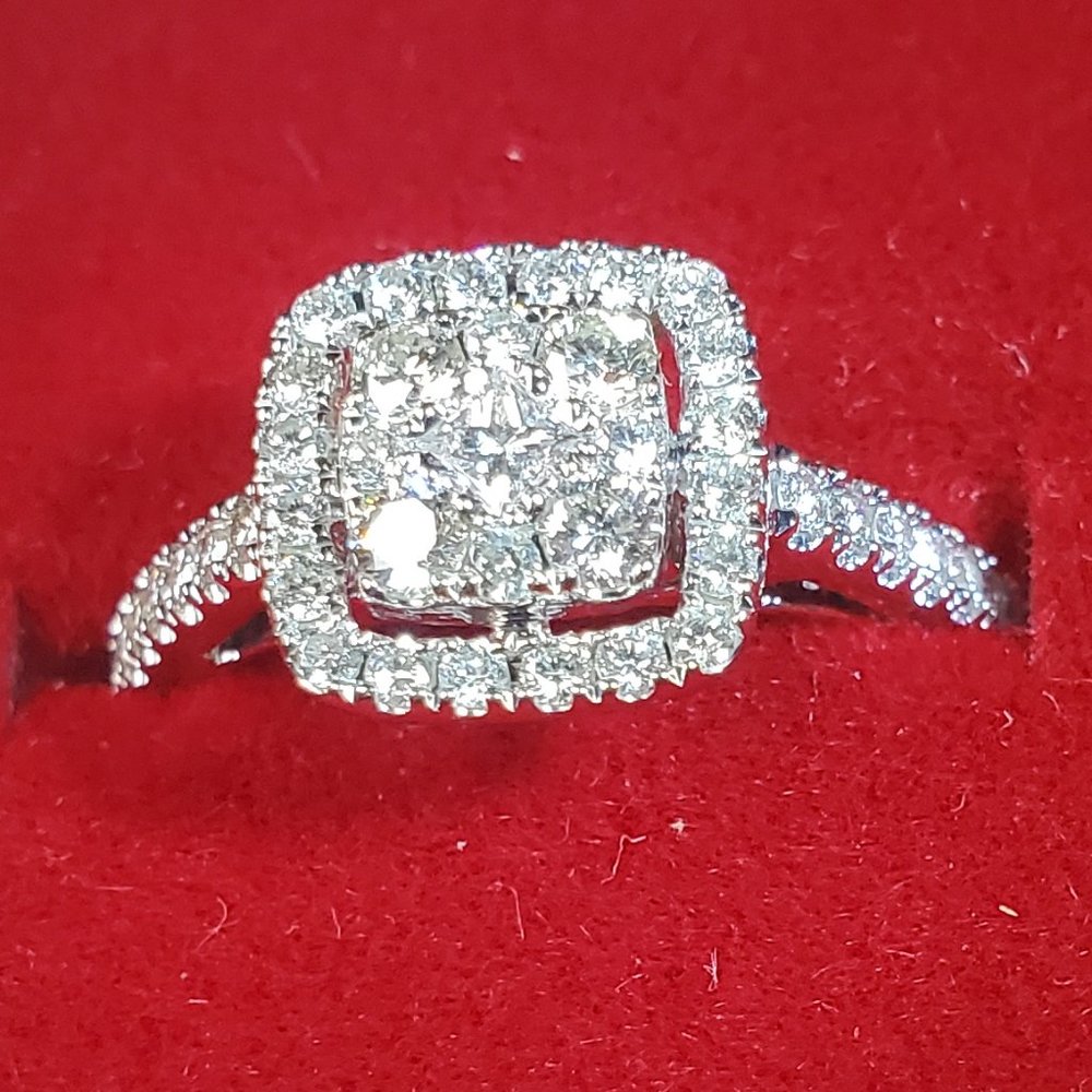 Beautiful design 14K white gold diamond ring - Picture 3 of 9
